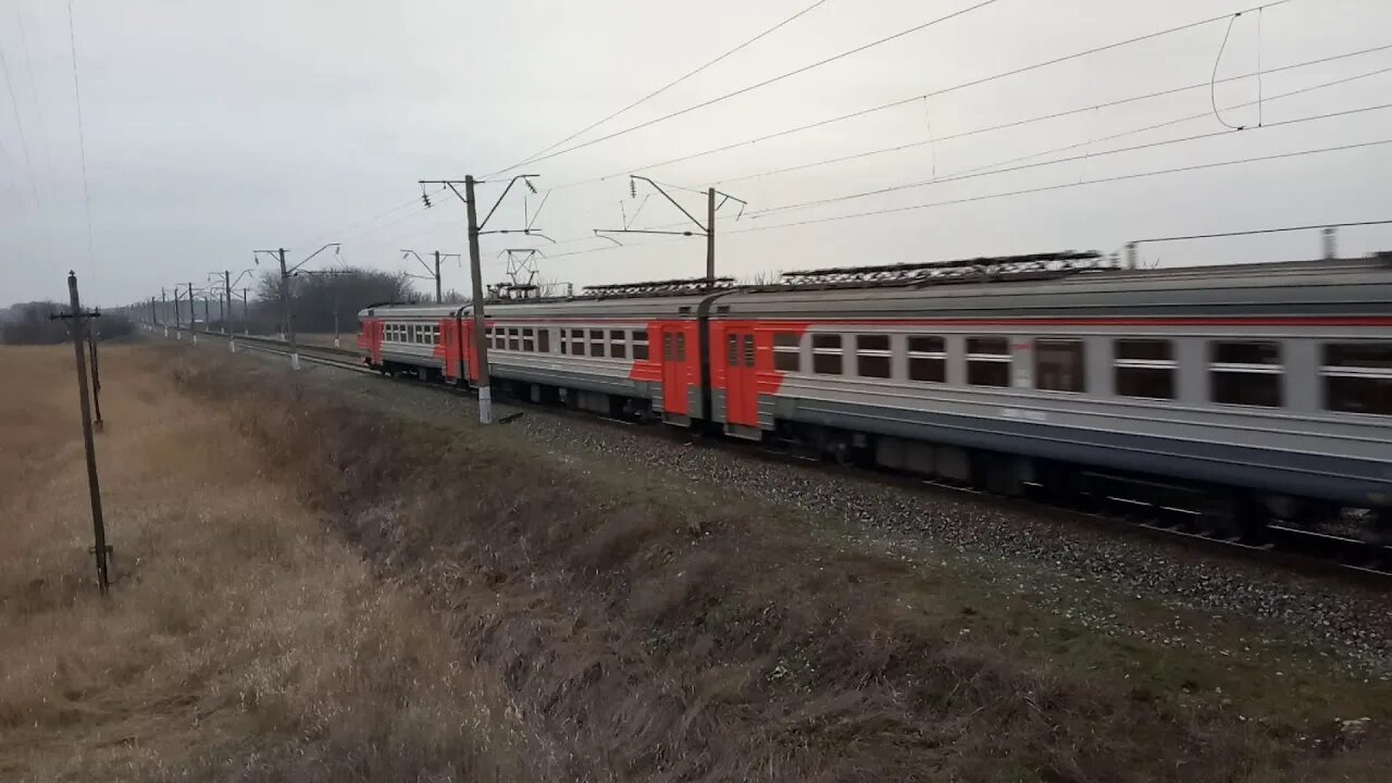 Эд9мк-165. Эд9мк 0165. Электропоезд эд9м 0165 Минеральные воды Краснодар. Электричка Краснодар Минеральные воды. Поезд минеральные воды пенза