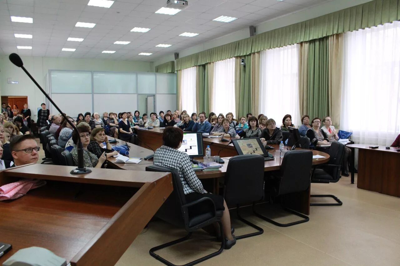 Институт повышения квалификации руководителей и. Учителя на курсах повышения квалификации. Институт повышения квалификации руководителей и. Нижний новгород приволжский институт повышения квалификации ифнс. Переподготовка институт работников образования.