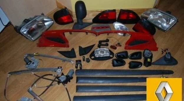 Кузов рено логан 2. Renault duster 2011 битый. Запчасти рено. Разбор авто рено. Renault logan декабрь 2013 запчасти б/у.