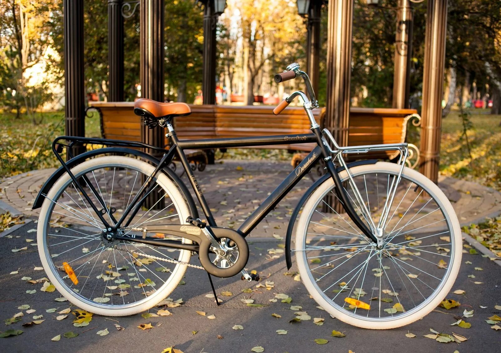 Продается велосипед. Велосипед дорожник комфорт. dorozhnik comfort male. велосипед comfort 28. велосипед городской с багажником.