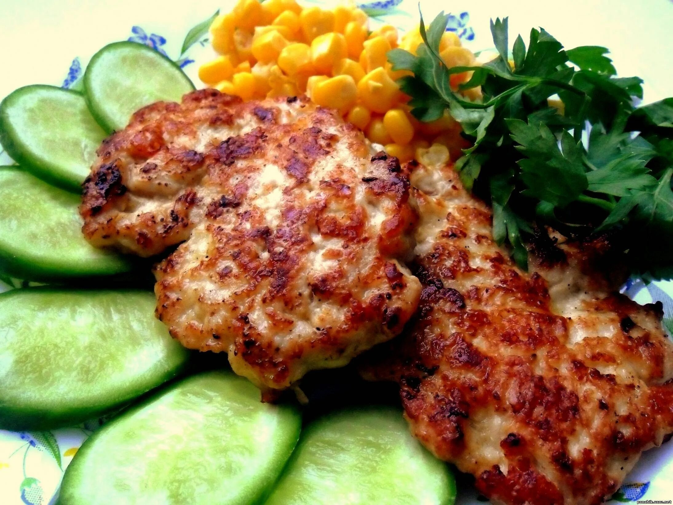 Котлетки из куриной грудки рубленные. Котлеты из куриной печени рубленные. котлеты из куриного филе. рубленные котлеты из печени. котлеты из куриного печени.