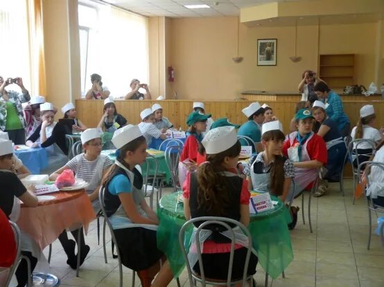 Колледж услуг номер 10. Колледж ксу 32 шаболовка. гоу спо ксу №32. колледж сферы услуг 32 москва. колледж сферы услуг номер 3 москва.