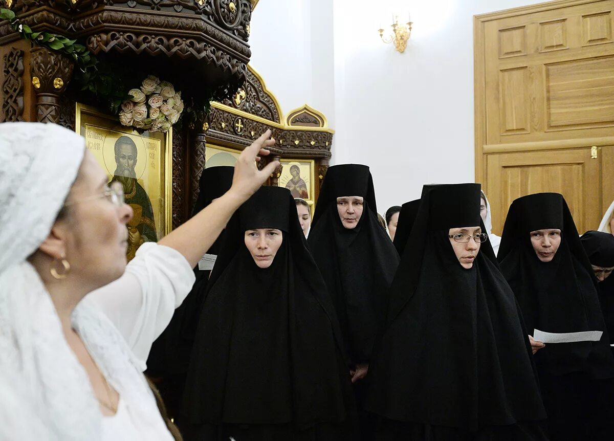 объявление о работе храма. работа в монастыре с проживанием и оплатой. игумения макария вольск. женский монастырь монахини жизнь в монастыре. вольский владимирский женский монастырь игуменья.
