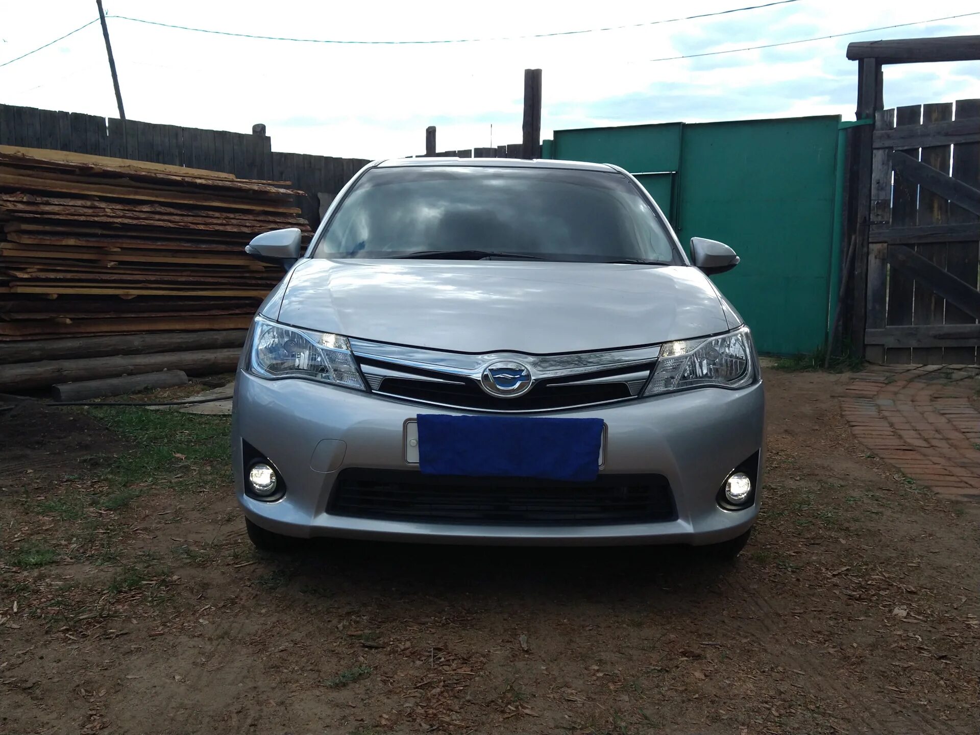 Toyota Corolla Fielder 2010 противотуманки. Туманки Тойота Филдер. Туманки Тойота Филдер 2016. Фары Тойота Филдер 164.