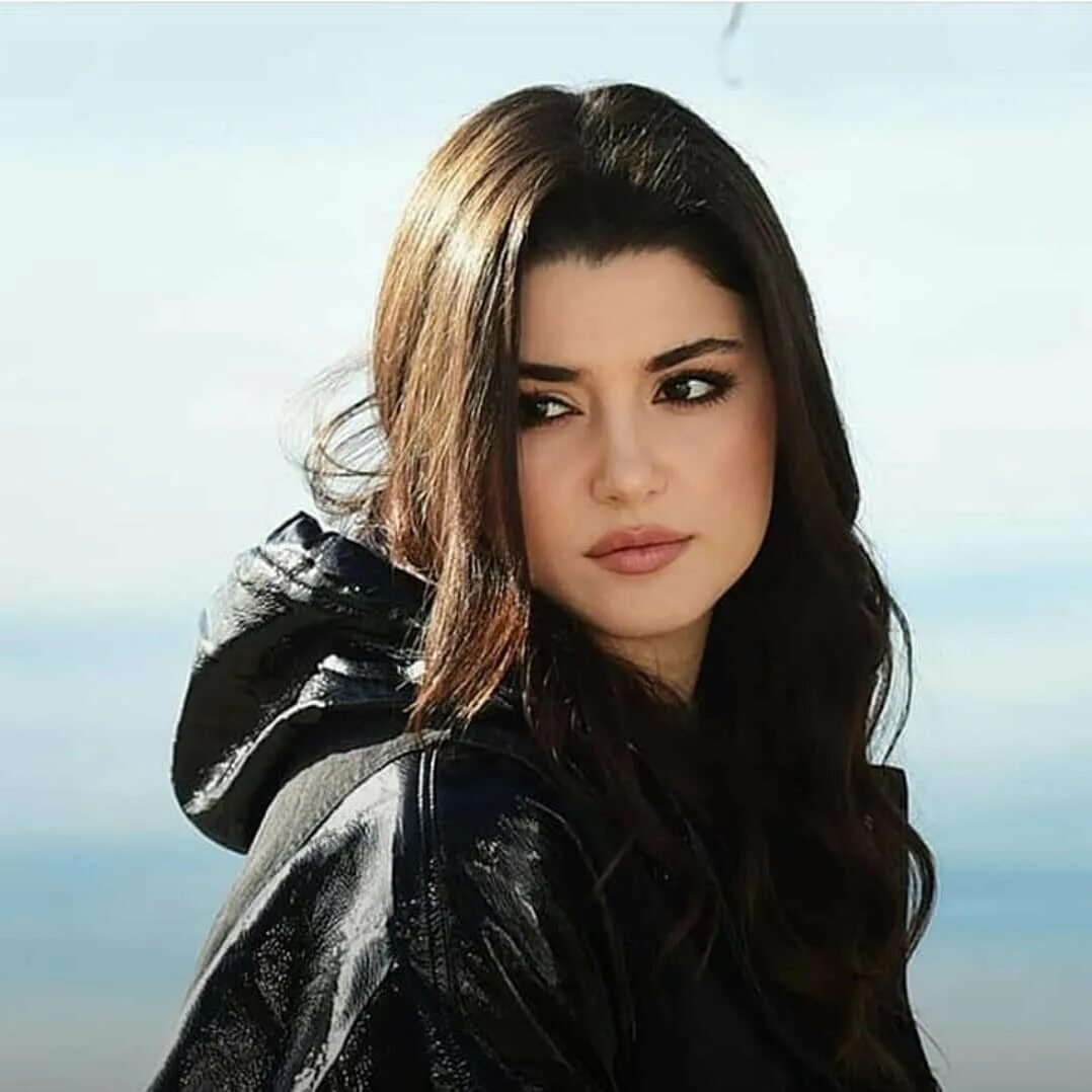 Кая эрчел. Турецкая актриса ханде эрчел. Айлин эрчел. Эда йылдыз ханде. Х̠а̠н̠д̠е̠ э̠р̠ч̠е̠л̠ь̠.