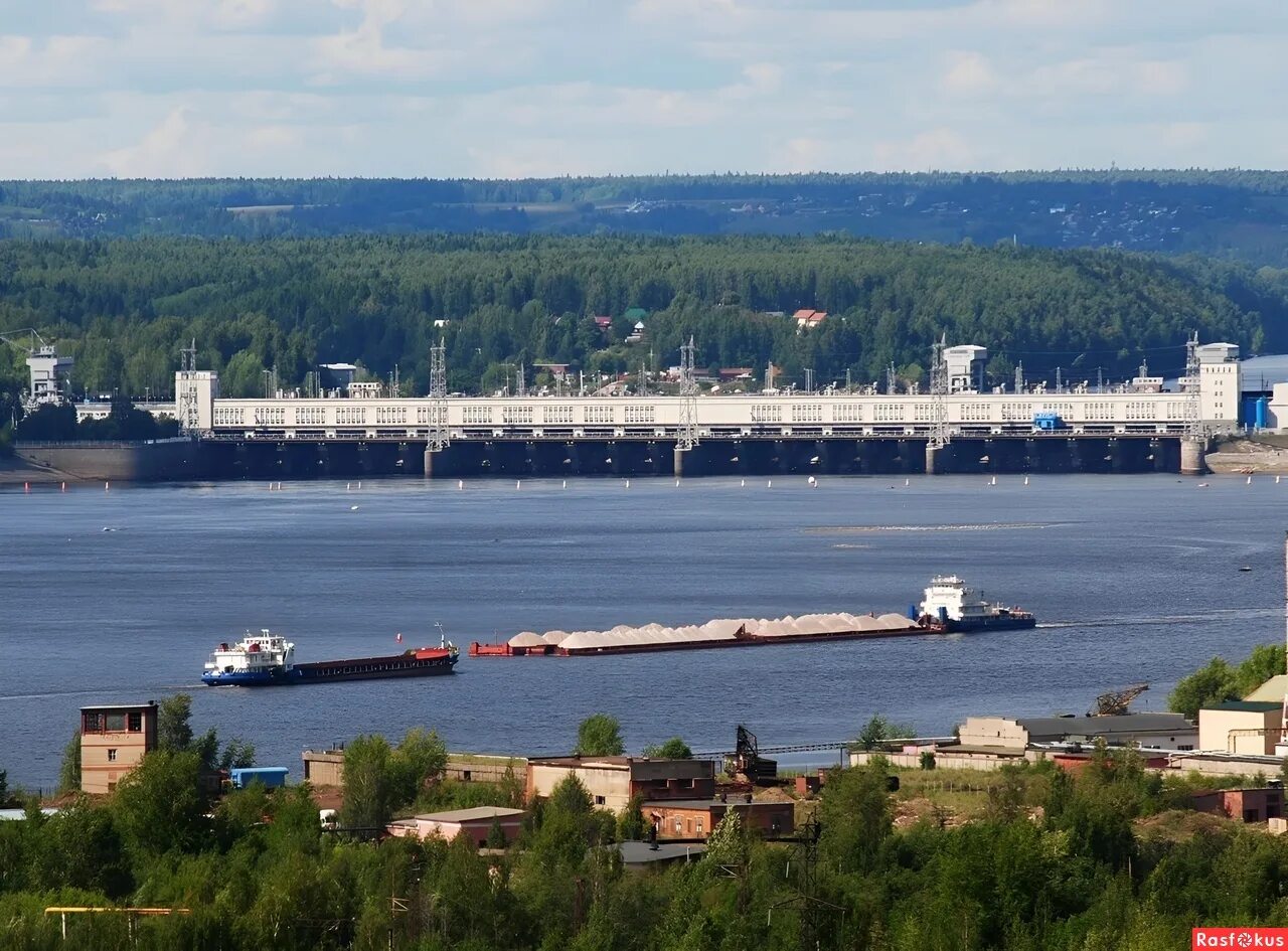 Камская гэс пермь. Камское водное. Воткинское водохранилище фото. Водохранилище волгоград. Балтиец камаев теплоход.