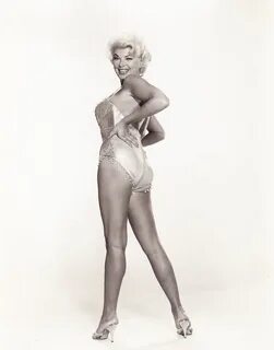 Barbara Nichols Элизабет Беркли, Сериал The Beverly Hillbillies, Hic Sunt D...