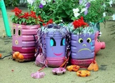 Кашпо из бутылок