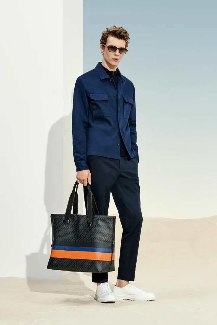Повседневный костюм мужской. Авито мужская летняя одежда hugo boss. Boss hugo boss мужские одежда. Черный костюм хьюго босс. Авито мужская летняя одежда hugo boss.