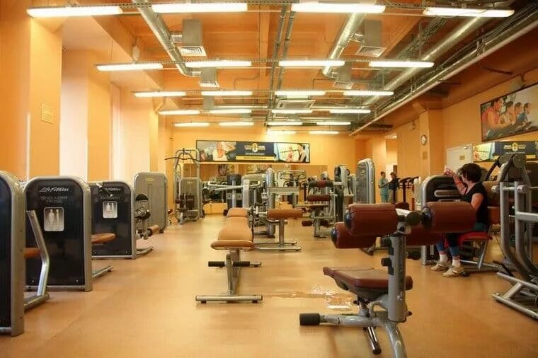 Фитнес хаус на ладожской. Фитнес хаус на ладожской. Фитнес хаус на ладожской. Fitness house, санкт-петербург, площадь карла фаберже, 8е. Бассейн фитнес хаус спб.
