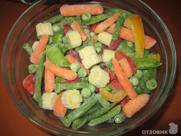 Овощная смесь состоит из горошка и морковки. Карибская смесь замороженная. овощная смесь с морковью. овощная смесь замороженная карибская. овощи по карибски.