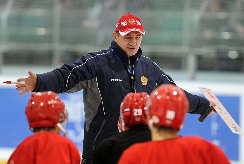 Мальцев хоккеист ска. Спорт в россии хоккей. Тузик хоккейный тренер. Где сейчас работает хоккей. Сборная россии по хоккею в сочи.