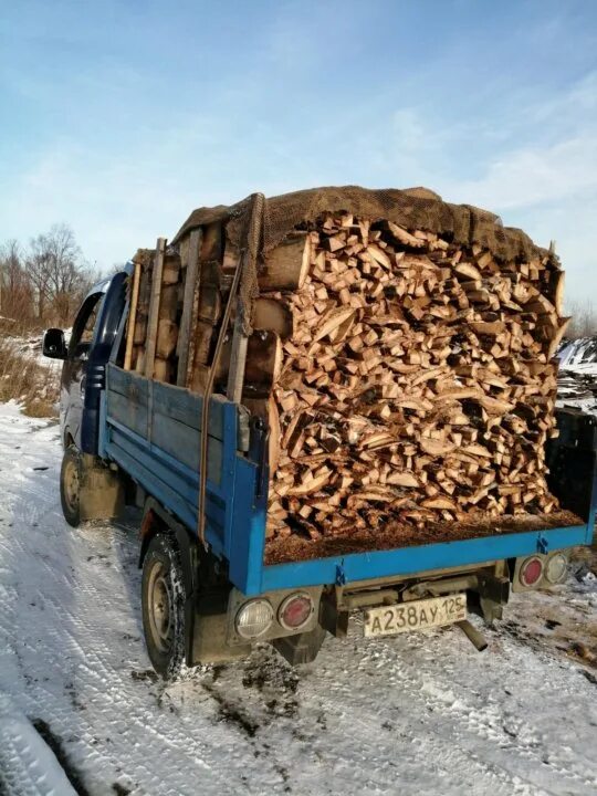 4 куб дров это сколько фото. Газель 10 кубов дров. Горбыль Газель. 6 Кубов горбыля. 8 Кубов дров