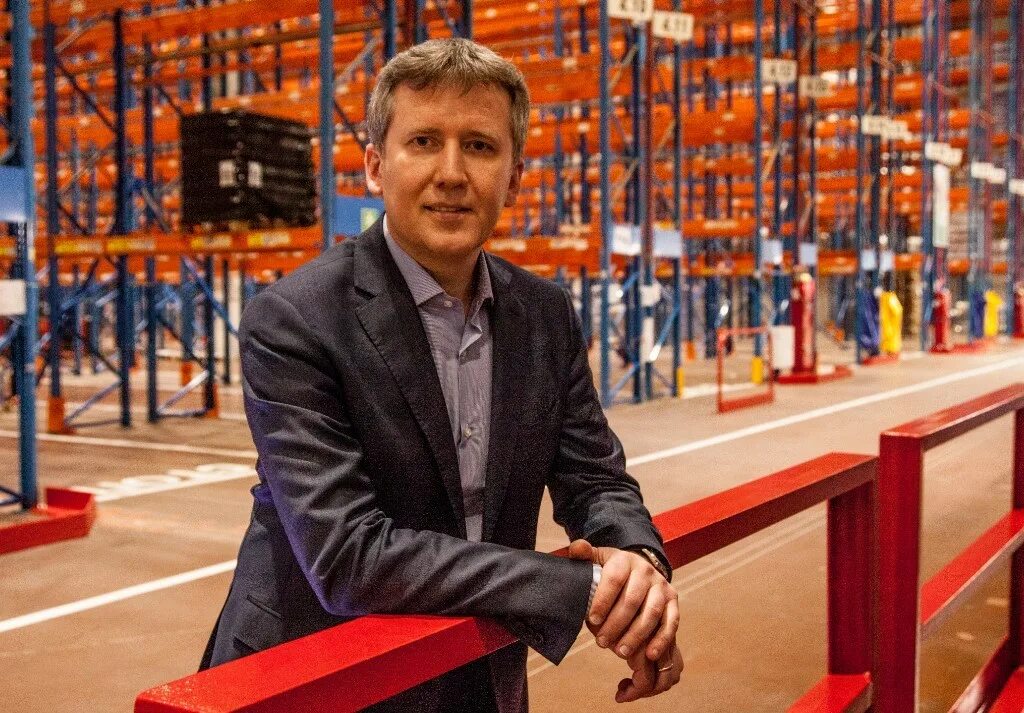 Организационная структура фармацевтического предприятия. Организационная структура склада. Организационная структура управления на аптечном складе. Ооо рск-24. Фото руководитель на производстве.