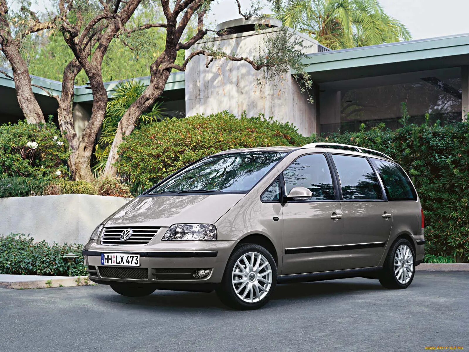 Volkswagen sharan 2000. Фольксваген Шаран 2000. Фольксваген Шаран 2. Фольксваген Sharan. Фольксваген Шаран 3 поколения.