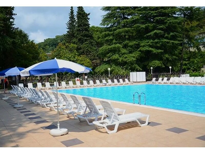 Уличные тренажёры на мамайке в сочи. Alean family resort & spa sputnik 4*. Спортивный алеан. Отель алеан анапа довиль баскетбольная площадка. Спортивные площадки в отелях.