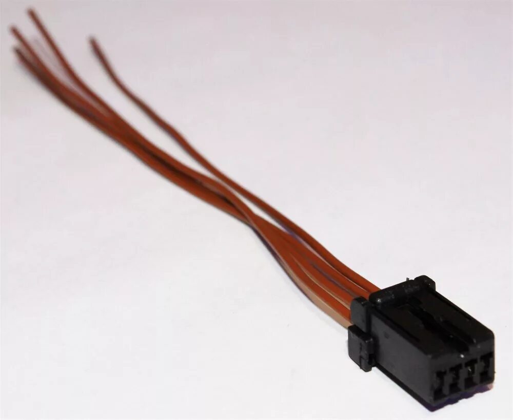 Разъем антивандальной кнопки 16. Разъем кнопки багажника 2110 (с проводом). Колодка для кнопок ваз 2108. Разъём питания iec 320 c14. Штекер кнопки багажника форд фокус 2.