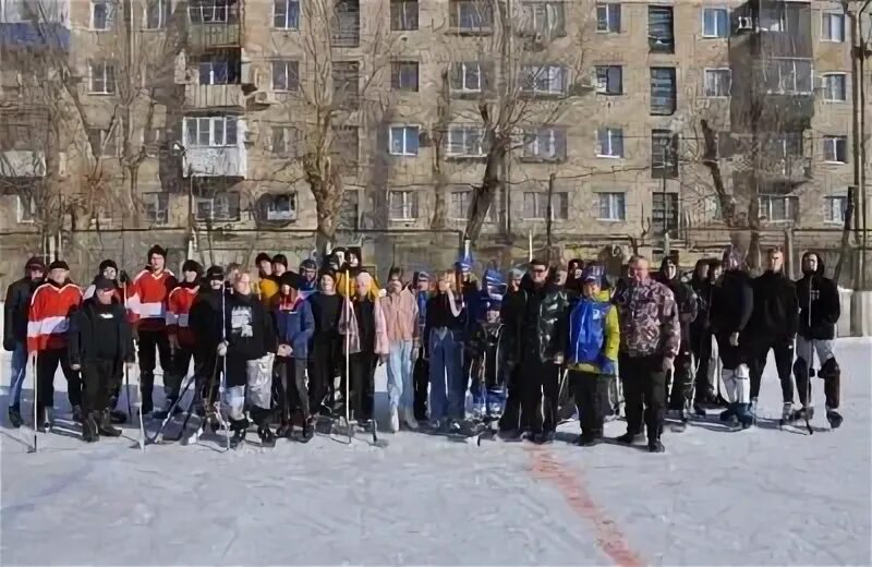 Мост через вдск красноармейский район. Водники волгоград красноармейский. Ночной красноармейский район волгоград. Водники волгоград красноармейский. Красноармейский водники.