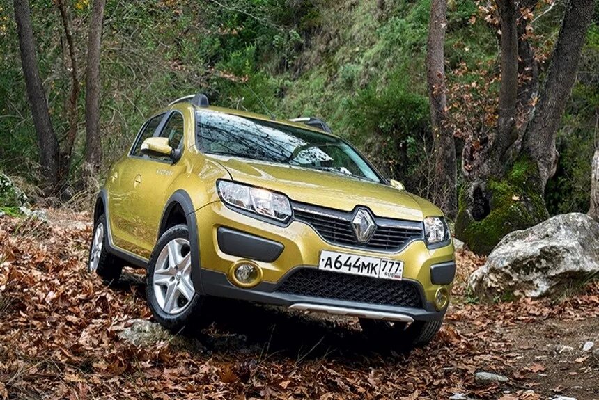 Sandero stepway 2014. Renault Сандеро степвей. Renault Sandero Stepway 2014. Сандеро степвей 2014. Новая Рено Сандеро степвей 2014.