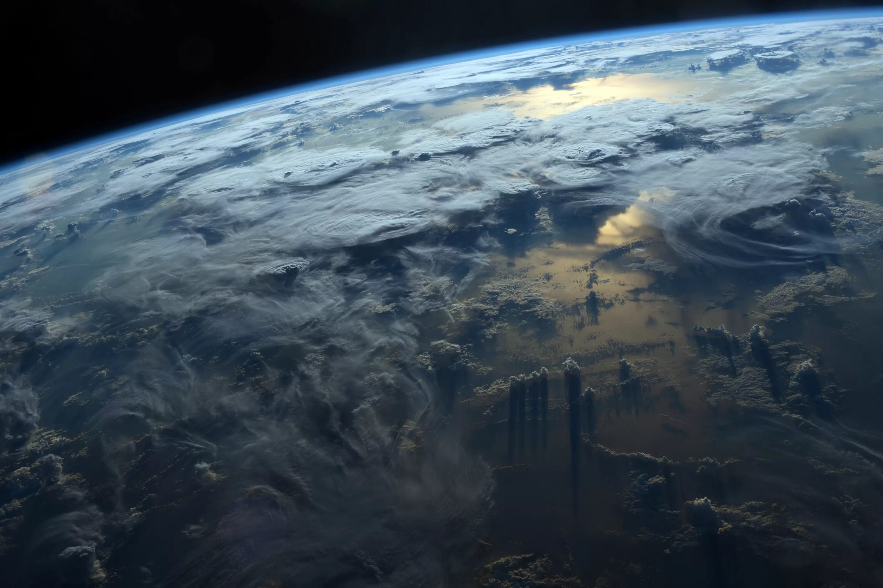 Обои реальном времени. NASA земля земля из космоса. Снимки земли НАСА из космоса. О земле и космосе. Снимки земли с МКС.