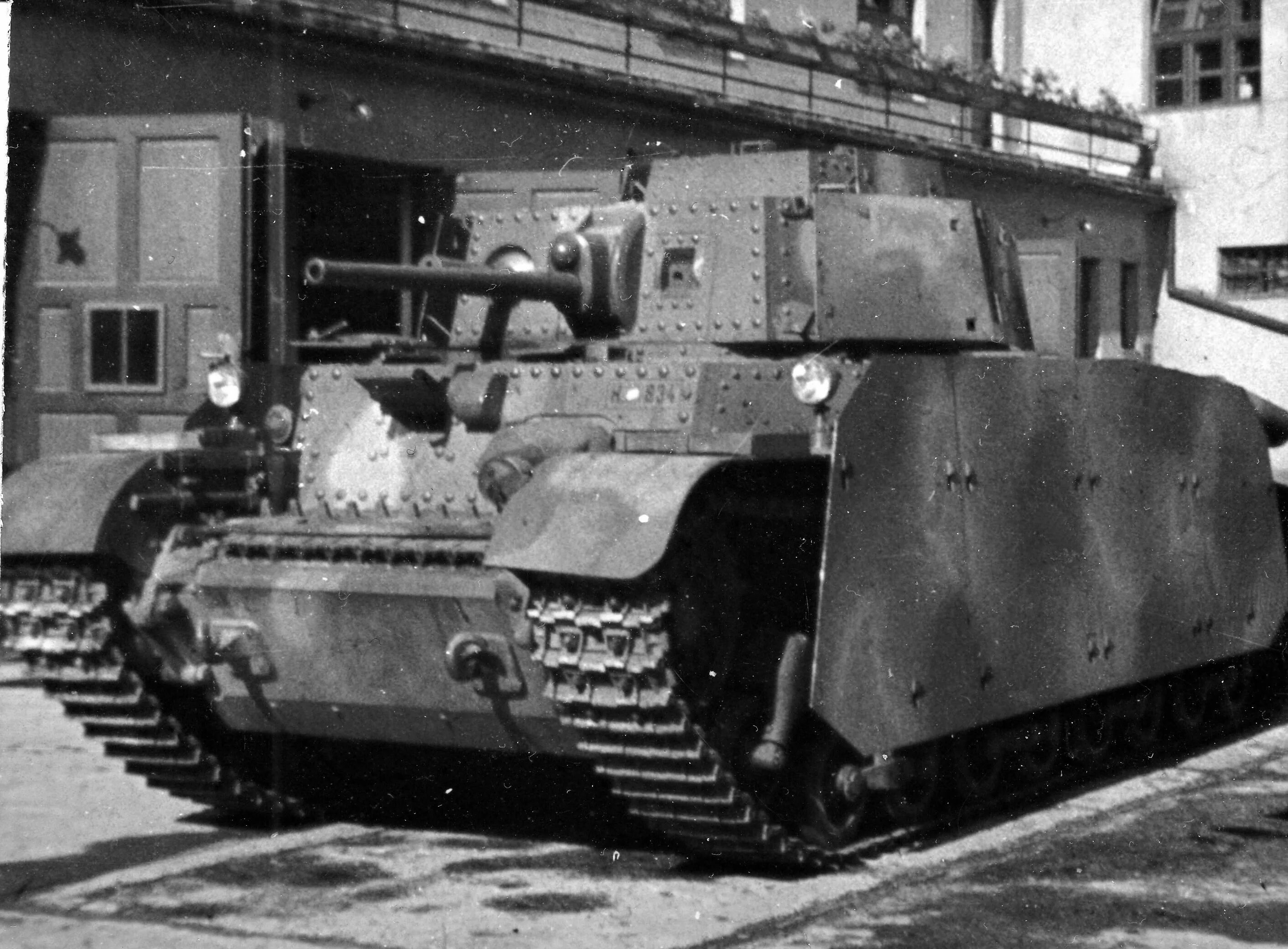 Танк 44m turan iii. Венгерский танк толди. Танк толди 2. Венгерский танк толди. Танк венгрии 2 мировая.