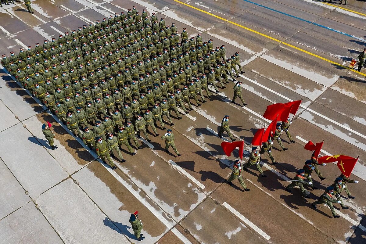 Подготовка к параду победы 2024. Репетиция парада Победы 2020 в Алабино. Военный парад в Москве 2021. Алабино репетиция парада. Парад Победы 2021 в Москве трансляция.