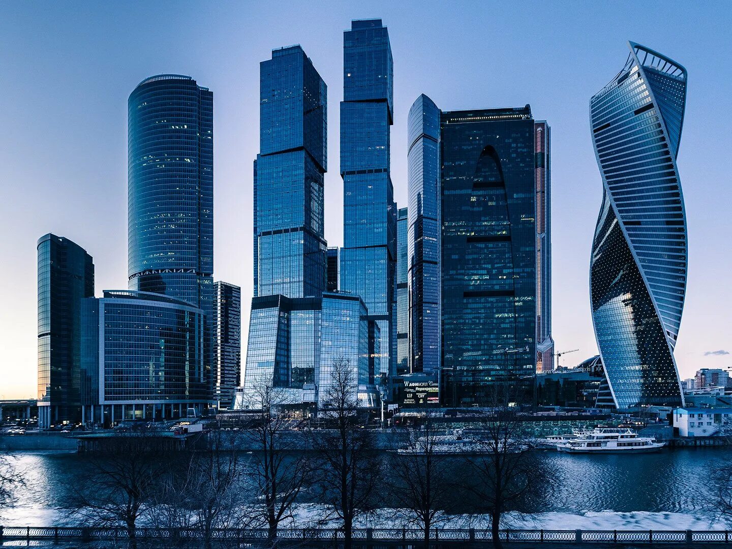 Картинка сити. Вид с Москоу Сити. Вид на деловой центр Москва-Сити. Москоу Сити 2020. Москва Сити достроенная.