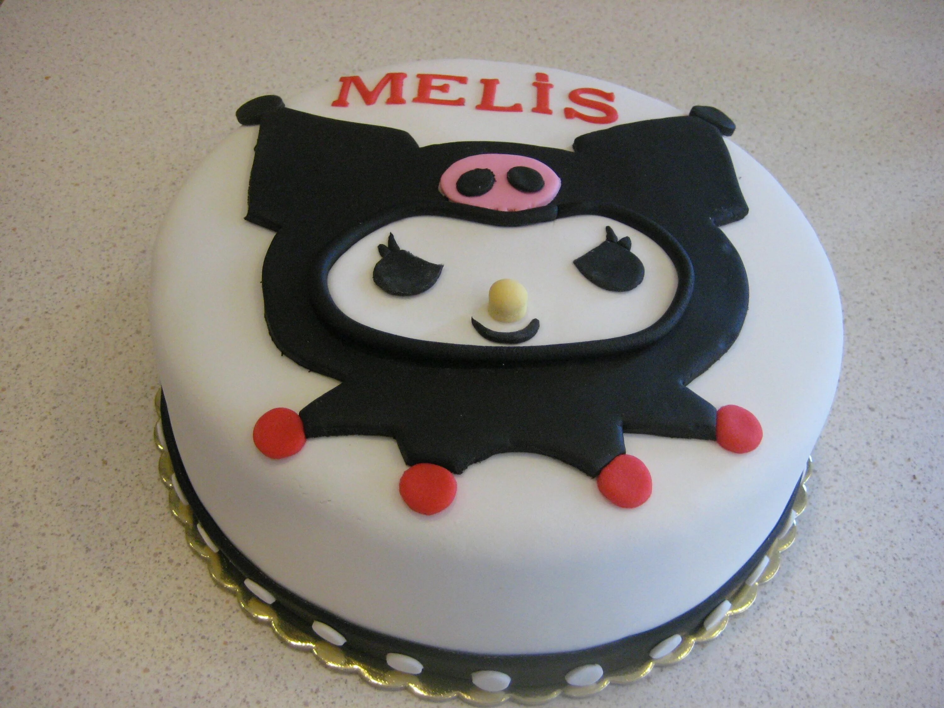 Торт с kuromi melody. Торт хелло китти и мелоди. Торт с kuromi на 10 лет. Торт с kuromi. Торт hello kitty kuromi.