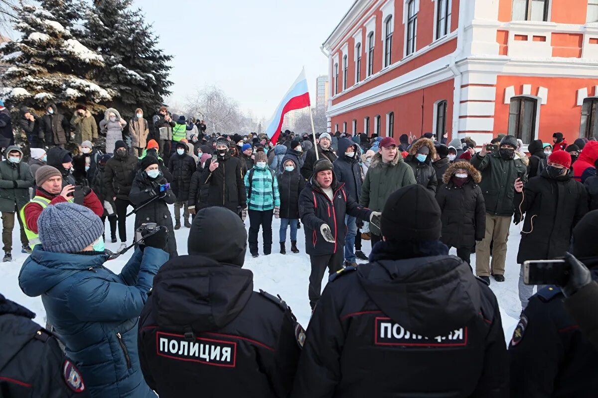 Новости сегодня последние свежие главные сейчас. Митинг в Челябинске. Челябинск митинг Россия. Митинги в Челябинске сейчас. Челябинск митинг в поддержку Навального.