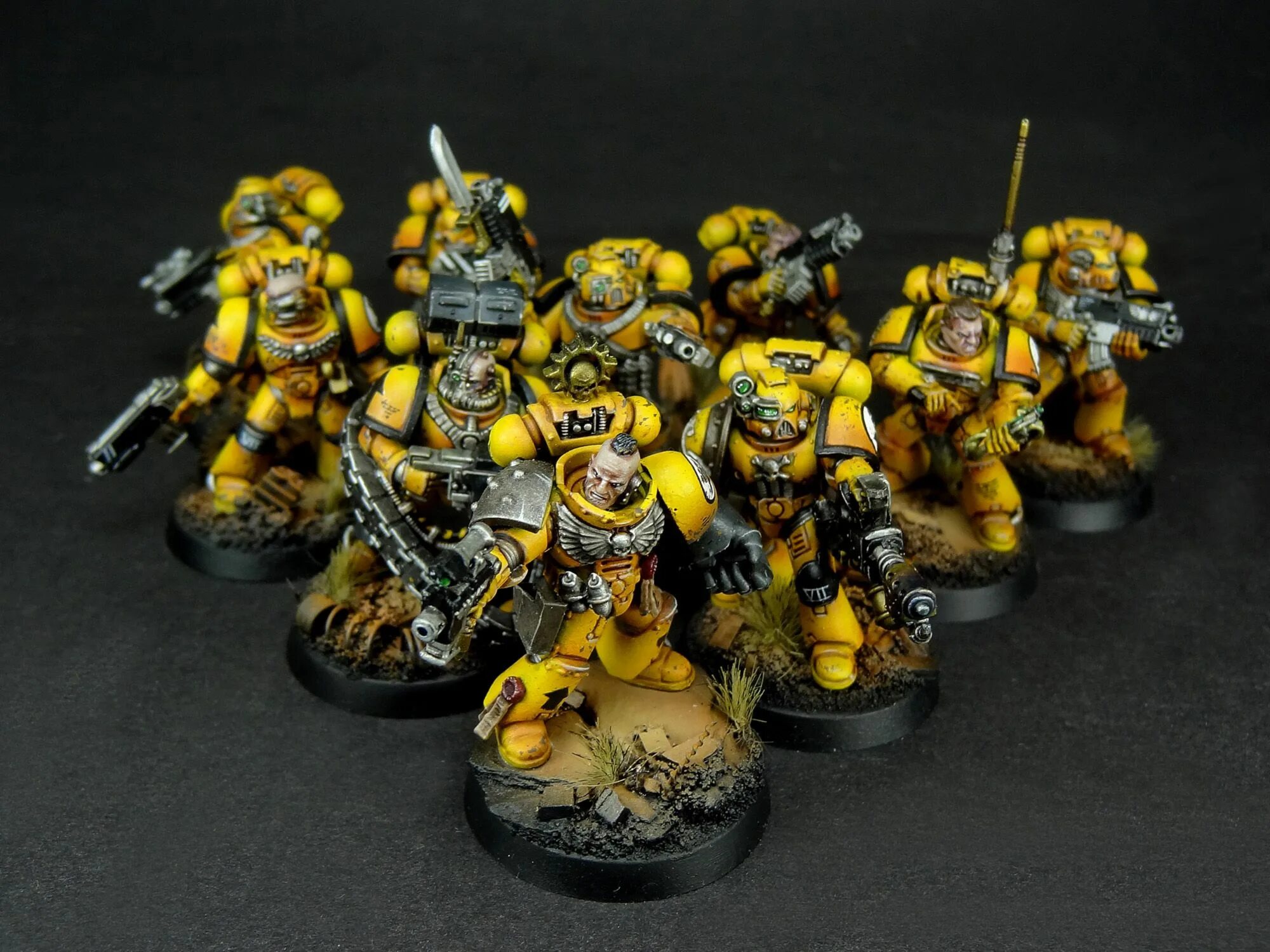 Имперские кулаки миниатюры. Имперские кулаки warhammer 40000 миниатюры. Имперские кулаки warhammer 40000 миниатюры. Агрессоры вархаммер 40000 имперские кулаки. Warhammer 40000 имперские кулаки примарис.
