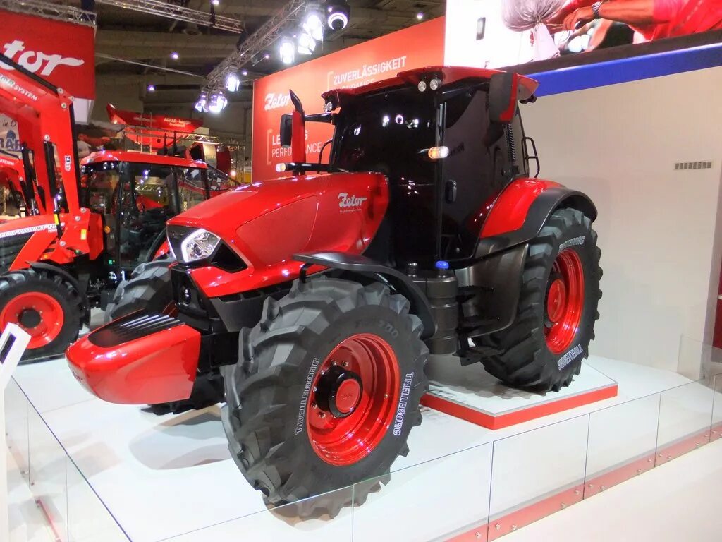 Зетор 4135f. Zetor трактор 90. Трактор Zetor 8401. Трактор Зетор 25 красный. Продажи тракторов 2023