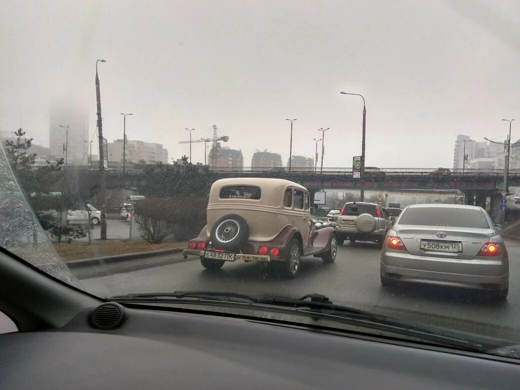 Auto ru vladivostok. Редкие Тачки во Владивостоке. Владивосток фото из машины. Почтовые машины во Владивостоке. Мем Владивосток машина.