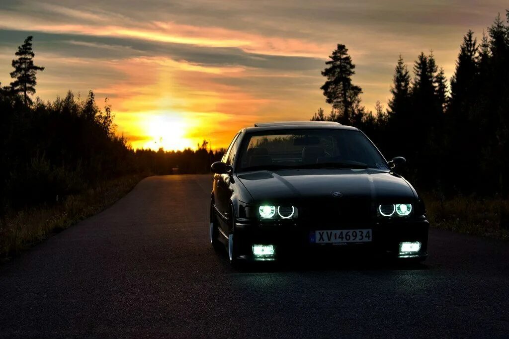 В темноте 34. BMW e39 Night. БМВ е36 чёрный бумер. BMW 3 e36. BMW e46 Night.