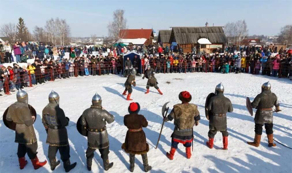 Игры во время масленицы. Суздаль гуляния Масленица. Музей деревянного зодчества в Суздале Масленица 2023. Масленичный потехи в Суздале. Масленичные гуляния в Суздале.