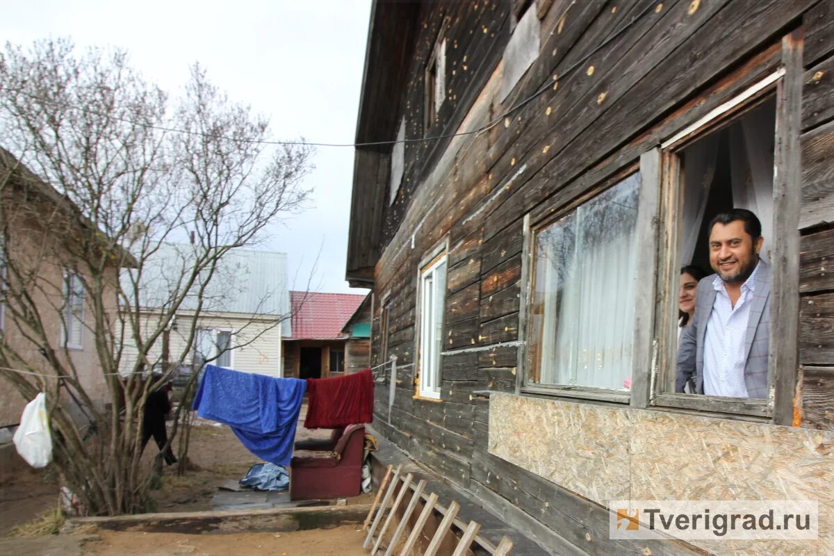 цыганки псков вк. пляшут цыгане харьков. цыгане в степи. цыганские поселения. сибирские цыгане.