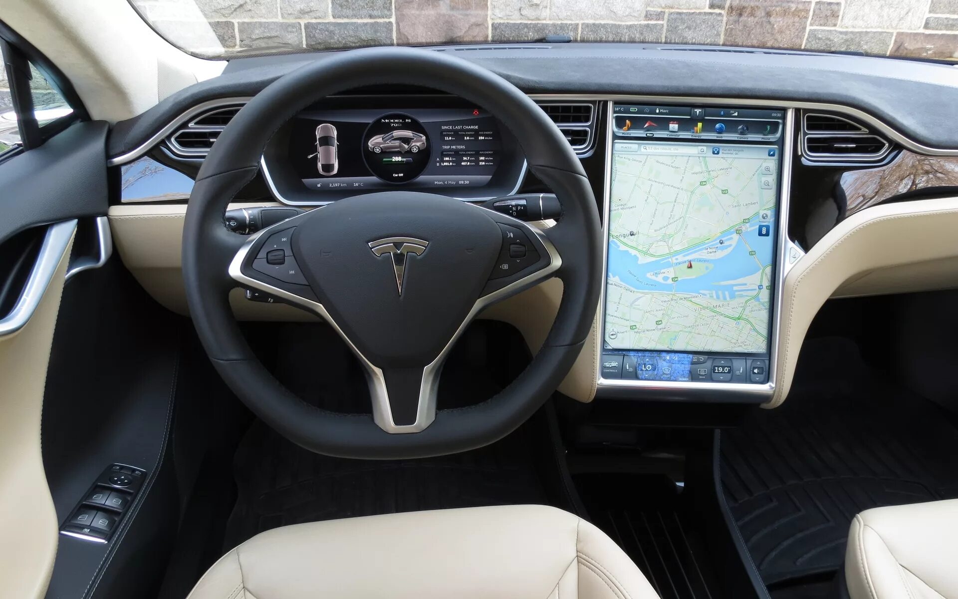 Tesla android 11. Тесла p100d салон. tesla model s p100d салон. тесла д 100. тесла model s 100 d.