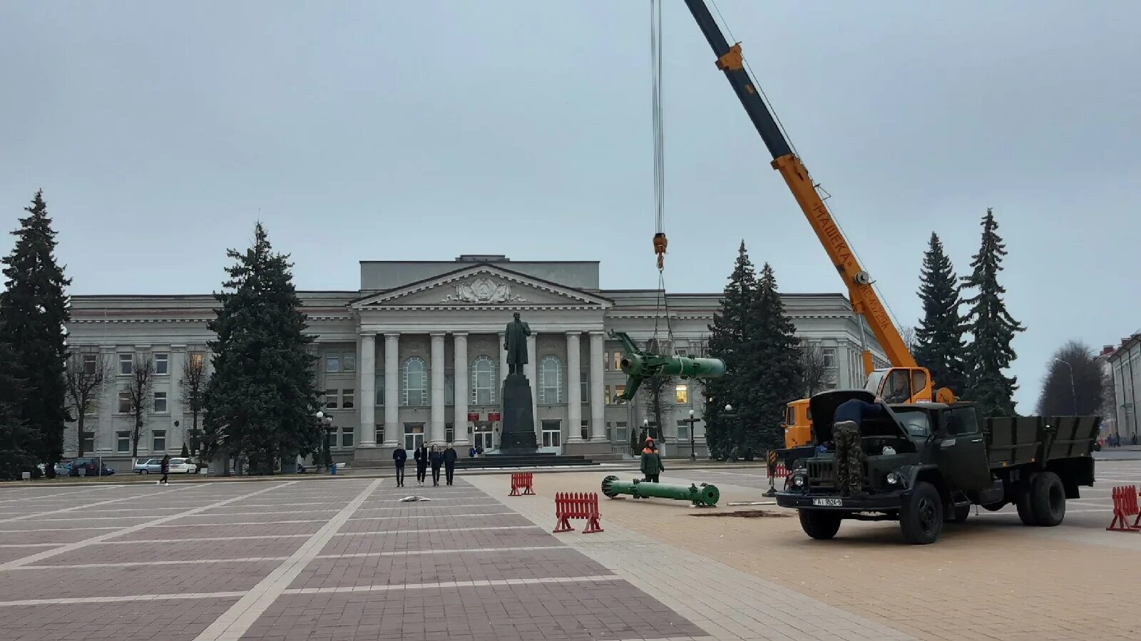 митинги молодечно. молодечно сегодня новости последнего. памятник ленину в молодечно. центральная площадь молодечно. молодечно сейчас.