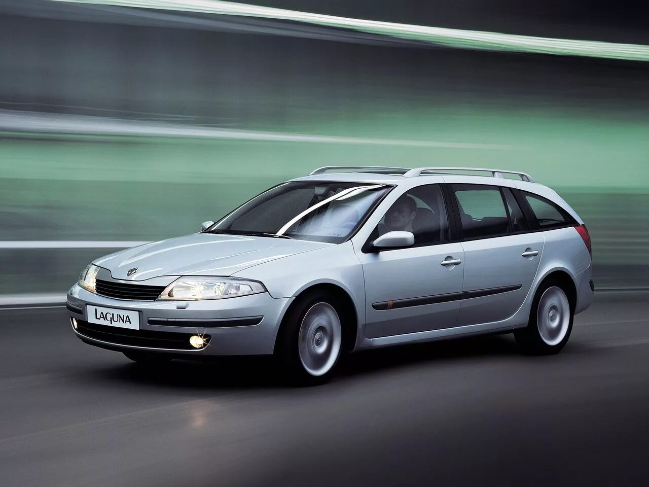 Лагуна 2 универсал дизель. Renault Laguna 2. Renault Laguna II 2001. Renault Laguna 2 универсал. Рено Лагуна 2 2001.