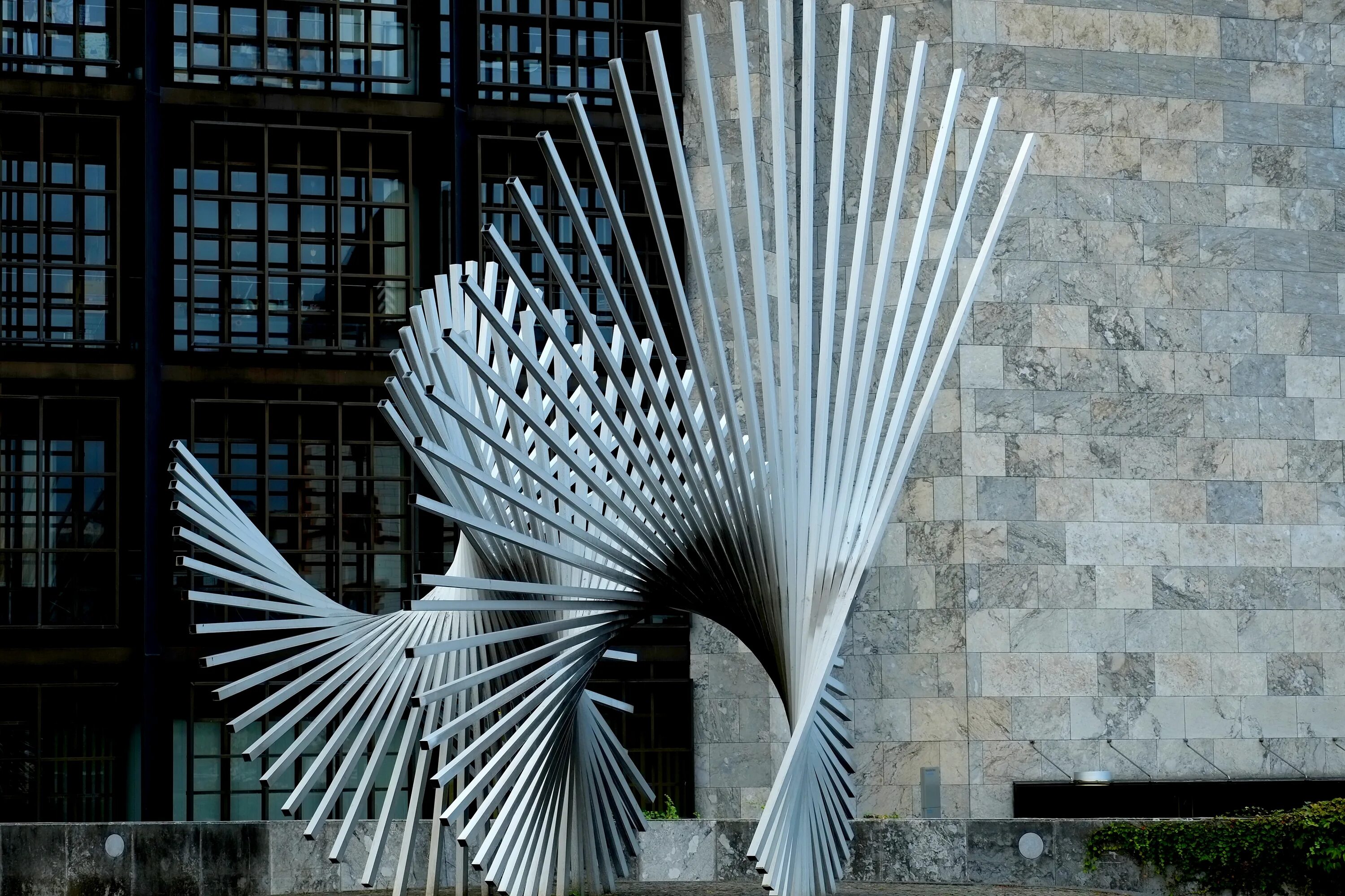 Sculpture and architecture