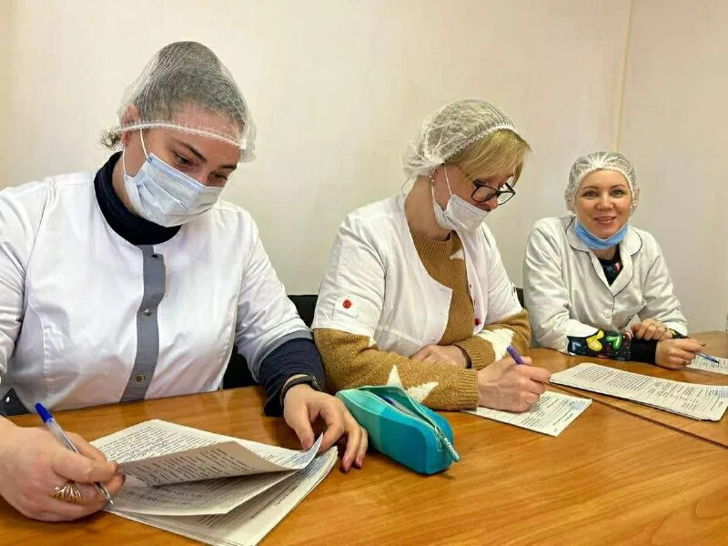 медицинский доброволец. тобольский медицинский колледж. волонтерство медики. волонтеры медколледжа просят разослать. волонтеры медколледжа просят разослать.