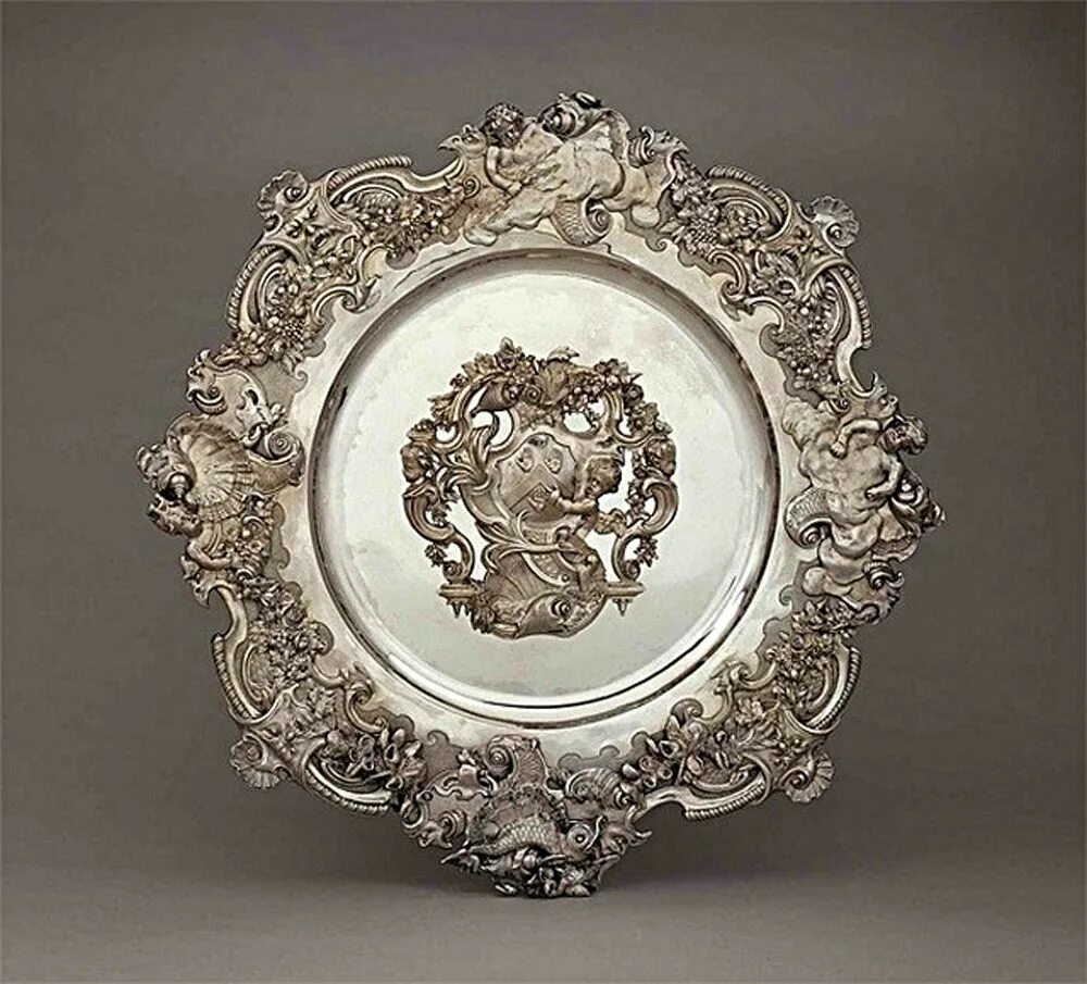 Collection plate. Посуда de Lamerie. Фарфоровая посуда de Lamerie. De Lamerie - самая рококошная посуда в мире. Руанский фаянс рококо.