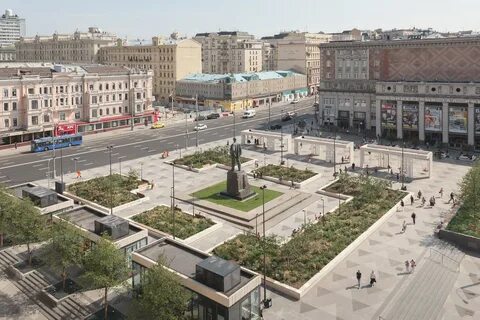 Какая площадь в центре москвы