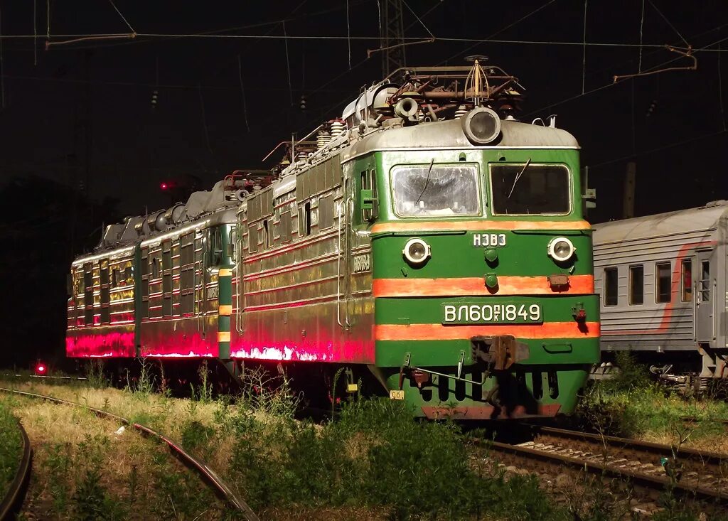 Вл60 электровоз. Вл 60 и вл 80. Локомотив Железнодорожный вл80. Локомотив вл 60. Покажи электровоз