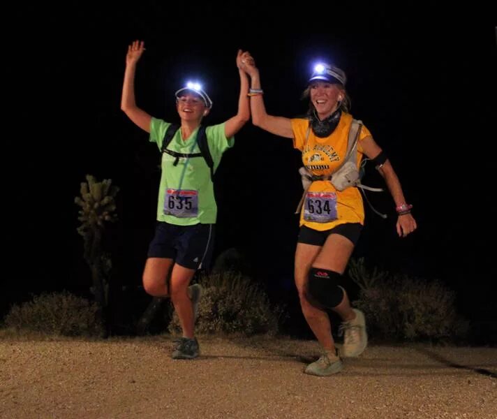 Run lamp. Trail running night. ночные бегуны dl2. костюм ночного бегуна dl2. ночной бегун daylight.