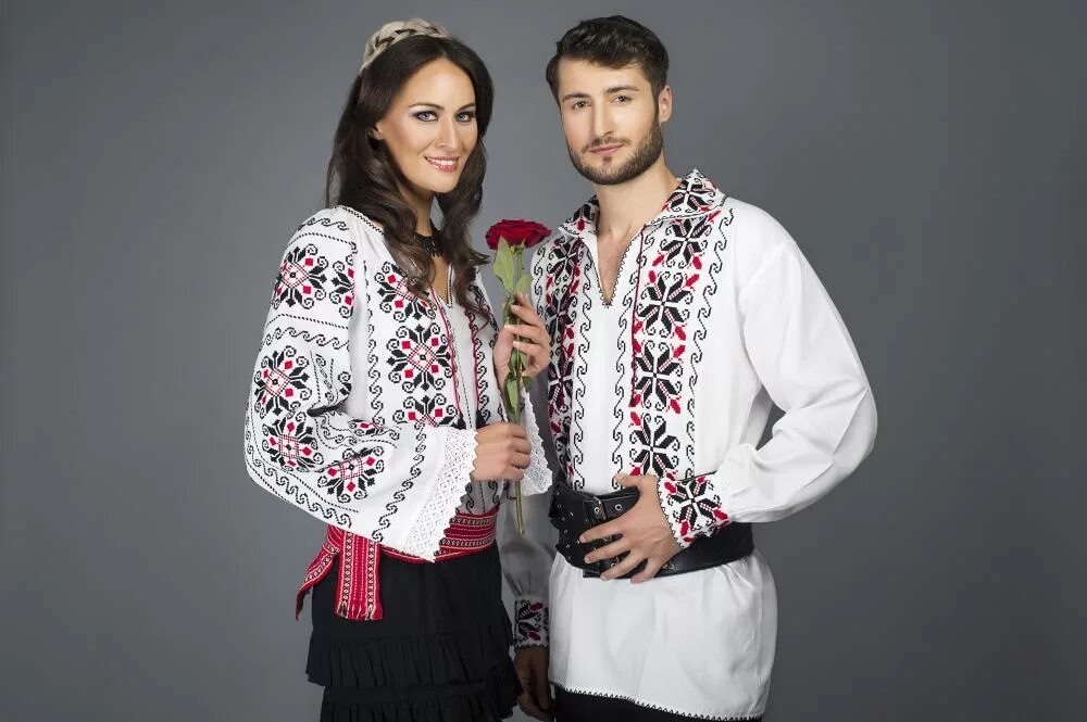 Молдаван нация. Молдаване. Румыны и молдаване. Типичные молдаване. Молдавский национальный костюм мужской и женский.