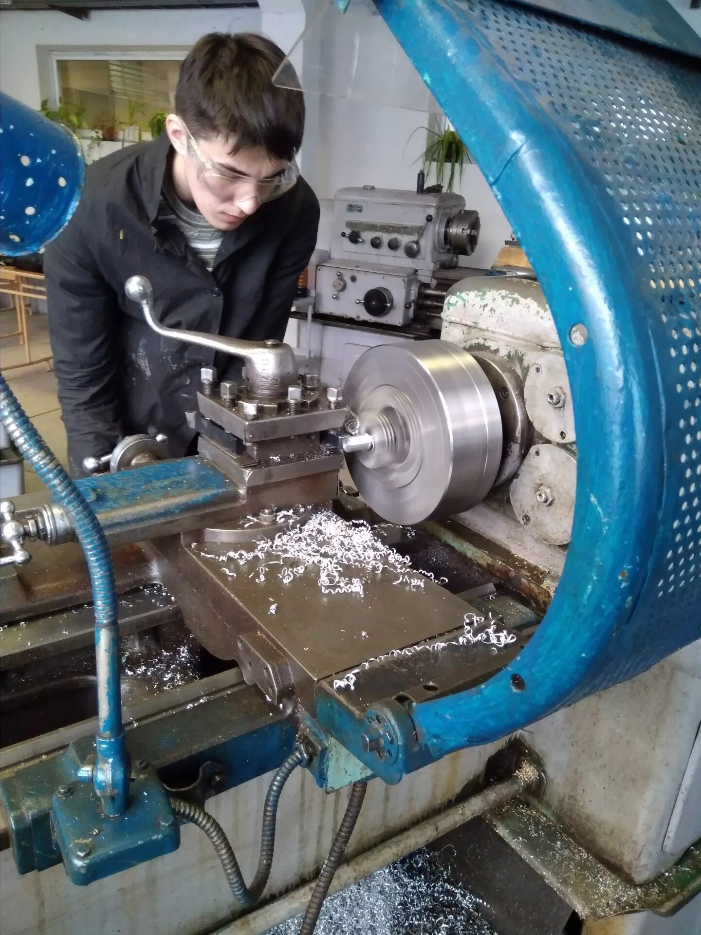 технологическое машиностроение. технология машиностроения. машина технологии. технологические машины и оборудование. технология машиностроения специальность.