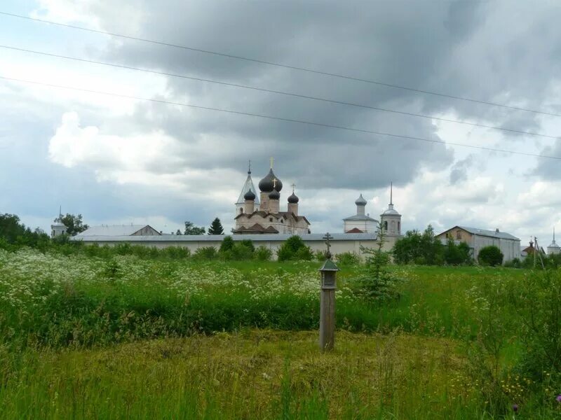 Свято зеленецкий монастырь. Свято-Троицкий Зеленецкий монастырь. Зеленецкий Троицкий мужской монастырь. Зеленецкий монастырь Ленинградская область. Монастырь в Зеленце Волховском районе.