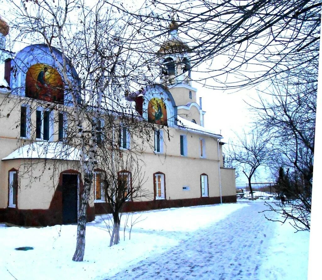 церковь в 14 микрорайоне волжский. храм тихона волжский. храм патриарха тихона волжский фото. храм патриарха тихона волжский фото. храм патриарха тихона волжский.