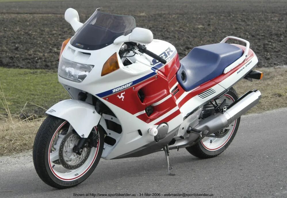 Honda 1000f. Honda CBR 1000f. Хонда CBR 1000 F. Honda CBR 1000f 1993. Honda cbr1000f 1000.