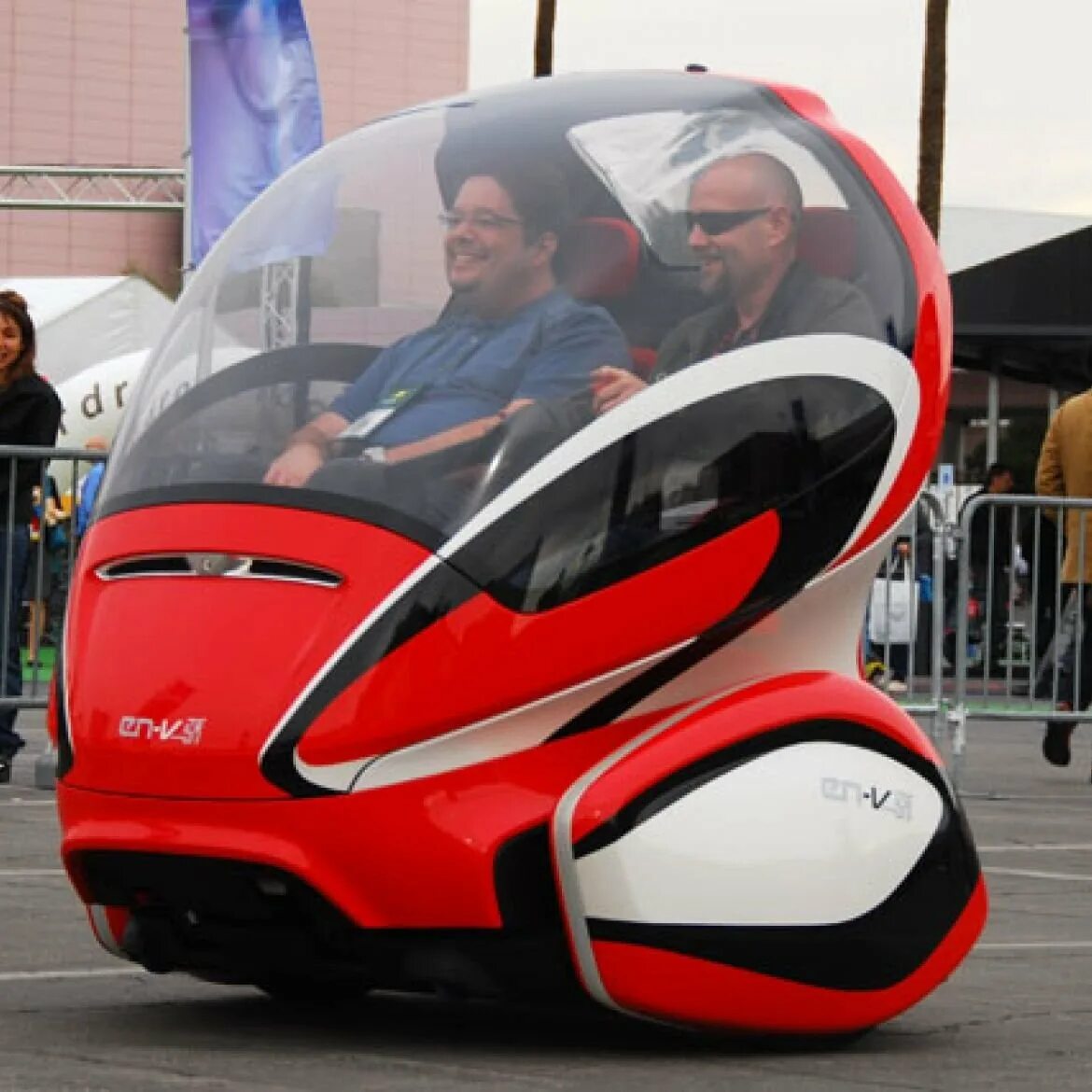 Наземный транспорт будущего. Toyota i-road 2014. Nio электромобиль 2021. Toyota concept-i. Bmw электромобиль футуризм.